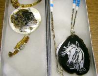 <h2>Painted Necklaces 15
</h2><p>April 5, 2009Photography by Awahili<br></p>