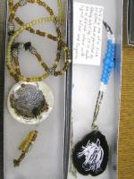 <h2>Painted Necklaces 18
</h2><p>April 5, 2009Photography by Awahili<br></p>