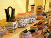 <h2>Navajo Pottery
</h2><p>September 26, 2009Photography by Awahili<br></p>